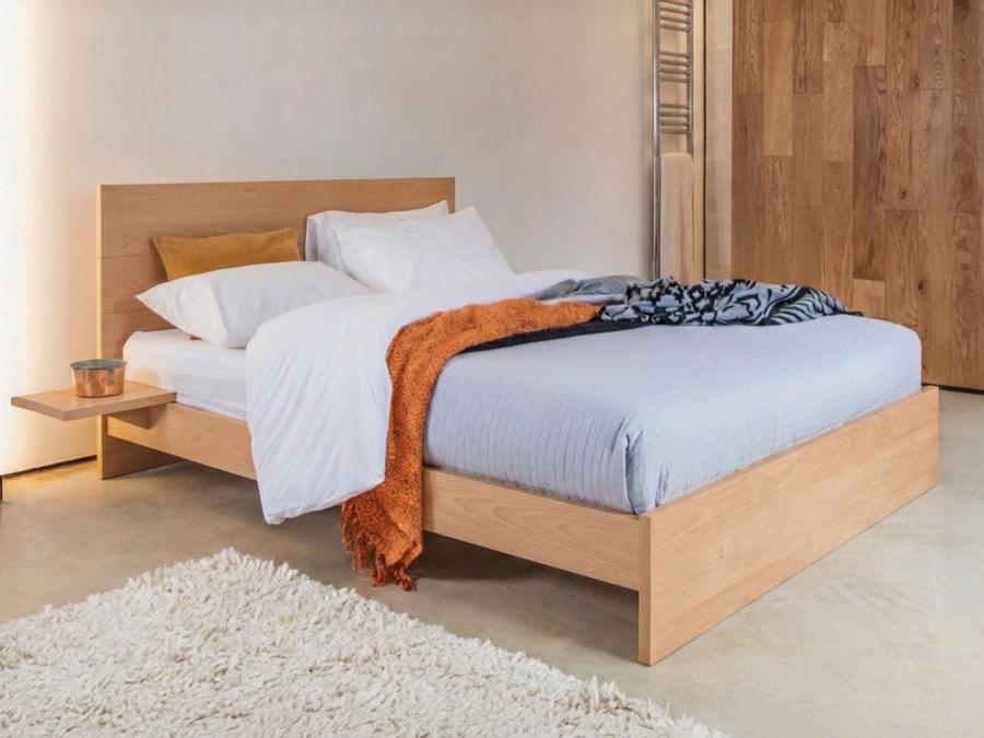 enkel bed in solid beech