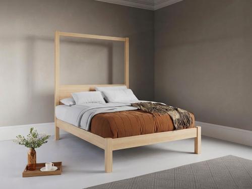 platform four poster bed in maple