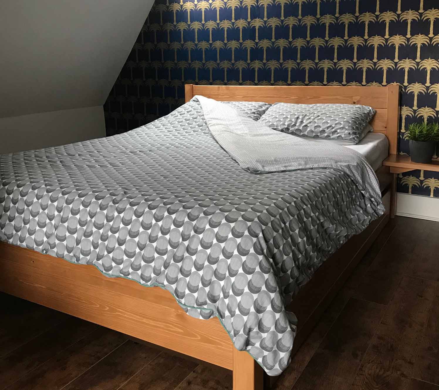 cosy bedroom feature walls