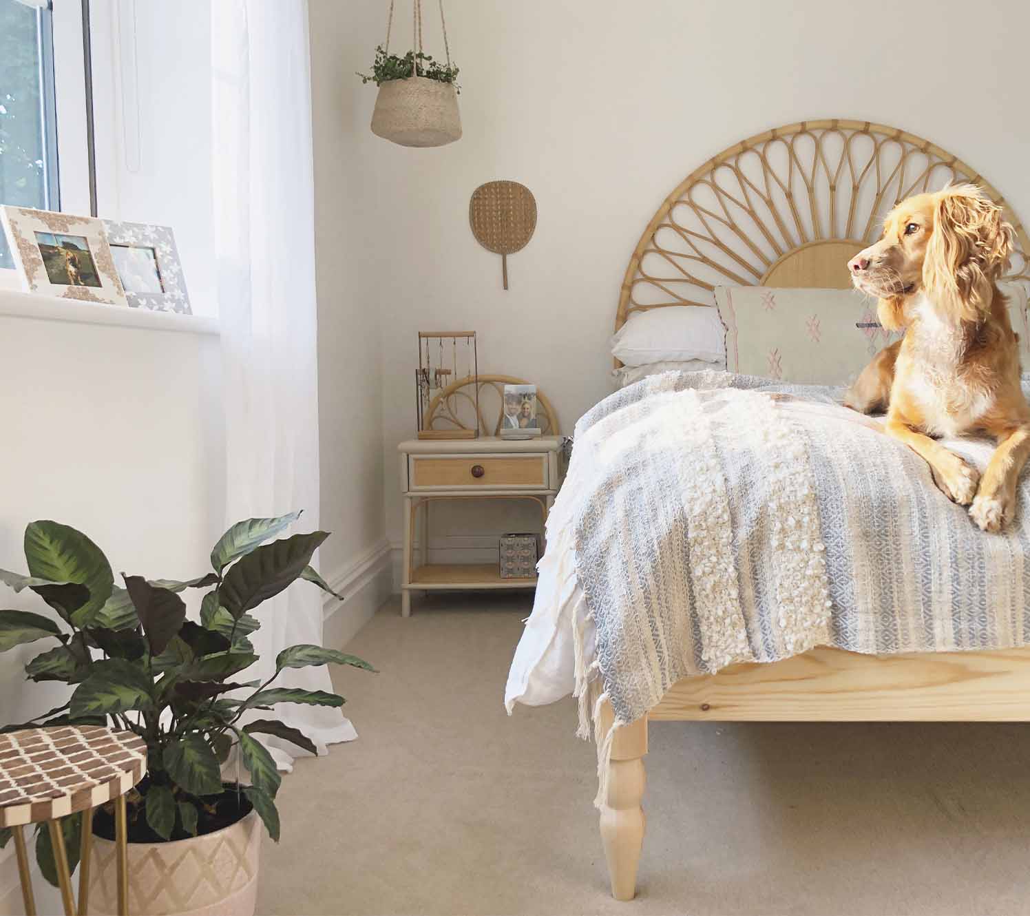 Master bedroom interior design accessories